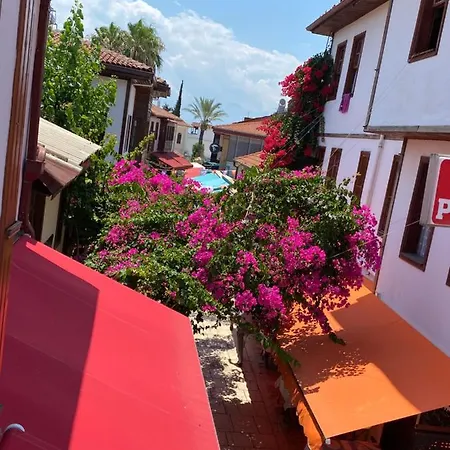 Kervan Hotel 2*