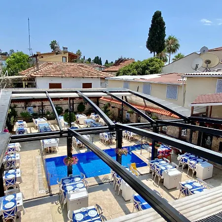 Hotel Kervan 2*