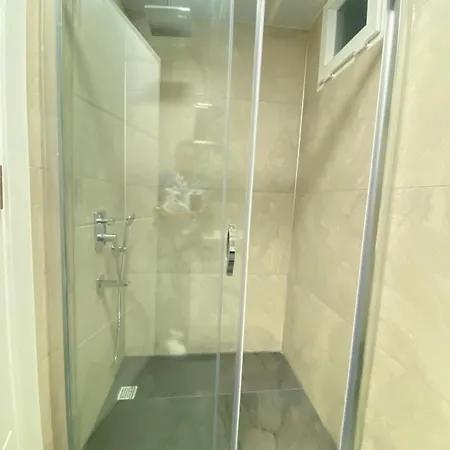 Hotel Kervan 2*