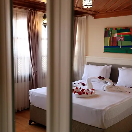 Hotel Kervan 2*
