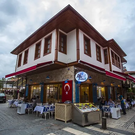 Kervan Hotel 2*